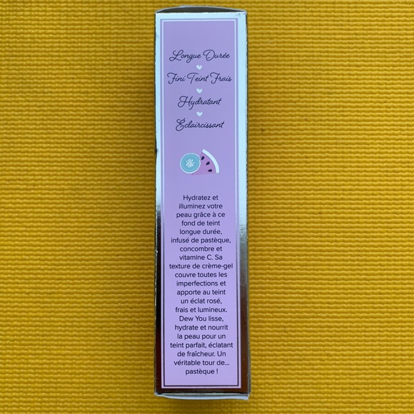 TooFaced Tutti Frutti Dew You Foundation in Mocha - Picture 2 of 8